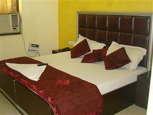 Hotel Ganga International New Delhi Bagian luar foto